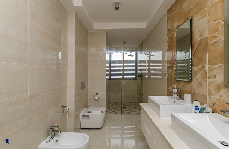 6 Bedroom Property for Sale in Myburgh Park Western Cape